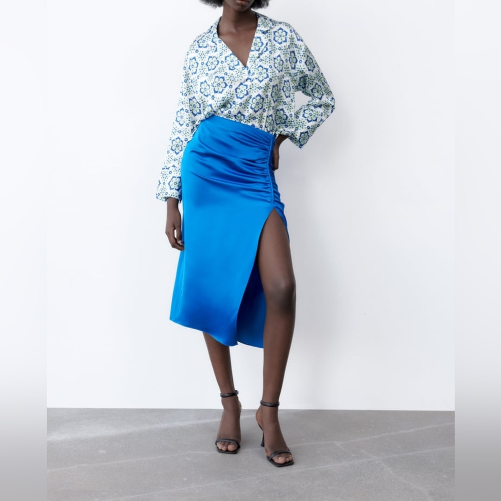 ZARA LIMITED EDITION PRINTED SATIN SHIRT - Picture 3 of 11